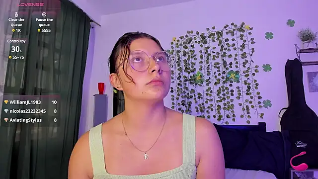 Noellesable online show from March 22, 2025, 9:31 pm