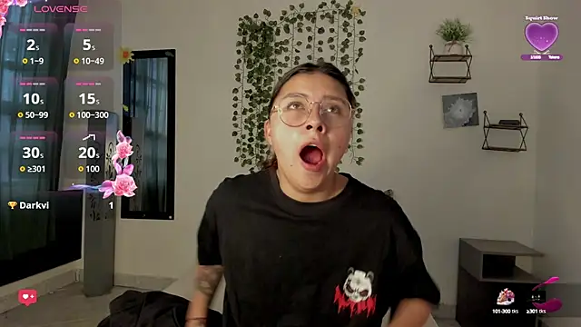 Noellesable online show from September 17, 2025, 5:25 pm