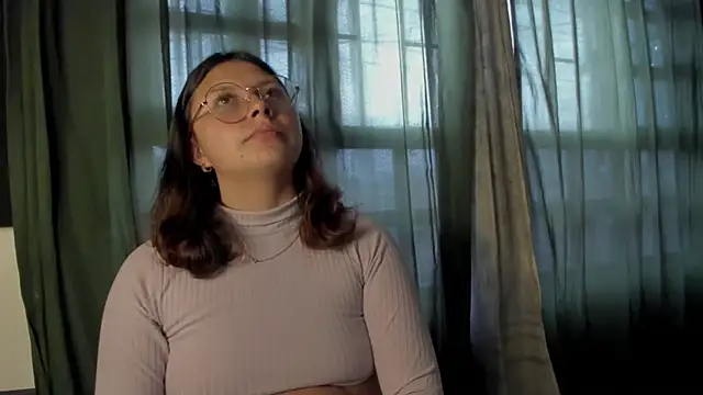 Noellesable online show from November 27, 2025, 5:15 pm