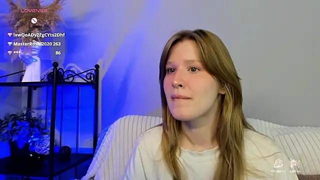 EvaStevs online show from January 11, 2025, 7:38 pm