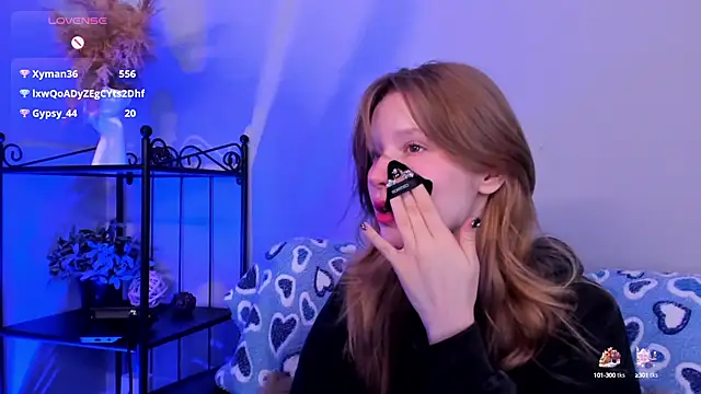 EvaStevs online show from January 25, 2025, 4:13 am