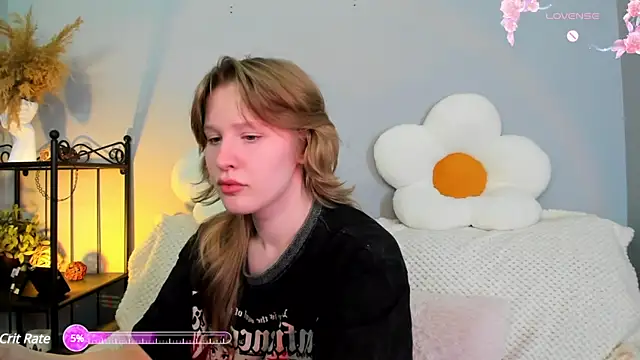 EvaStevs online show from February 14, 2025, 12:47 pm