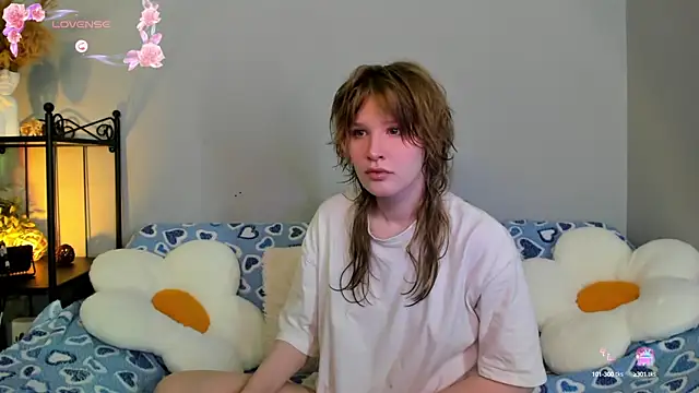 EvaStevs online show from February 23, 2025, 6:45 pm