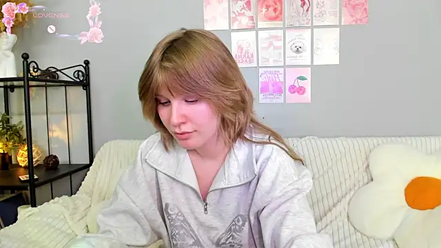 EvaStevs online show from March 14, 2025, 2:53 am