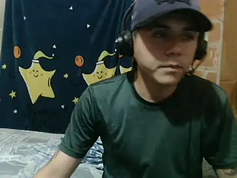 Snapshot of Horny_dirty_boy chatting on January 6, 2025, 11:20 pm Horny dirty boy online show from January 6, 2025, 11:20 pm