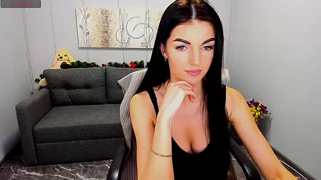 Snapshot of Angelina_Clarks chatting on January 5, 2025, 9:48 am Angelina Clarks online show from January 5, 2025, 9:48 am
