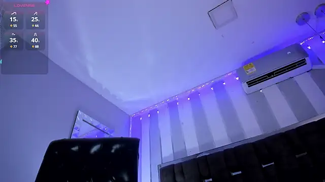 Snapshot of OliviaHalley chatting on March 11, 2025, 4:40 pm OliviaHalley online show from March 11, 2025, 4:40 pm