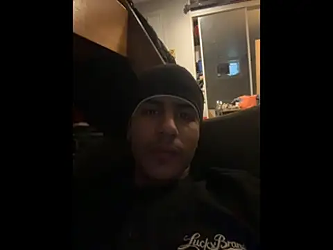 Snapshot of johnycash21 chatting on April 3, 2026, 12:25 pm johnycash21 online show from April 3, 2026, 12:25 pm