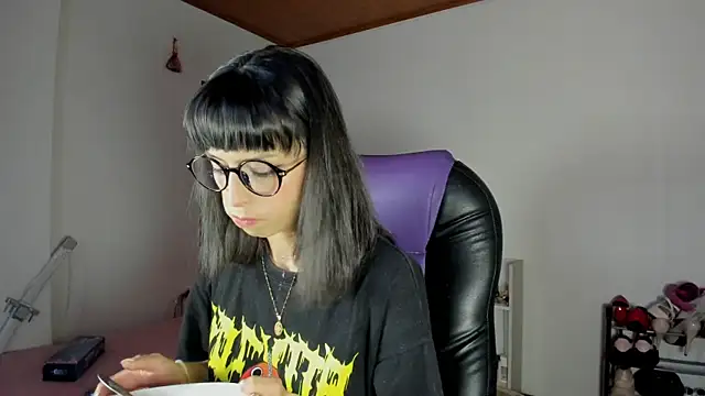 aiko mori online show from September 8, 2025, 8:19 pm