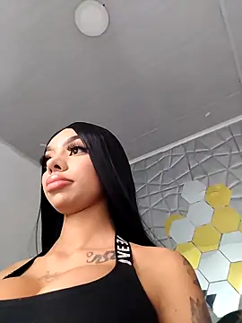 Tiffanny online show from October 2, 2025, 2:40 am