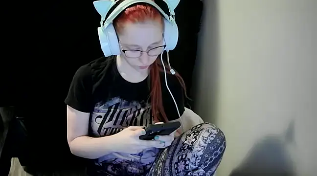 LilyFoxxx online show from December 15, 2024, 5:34 am