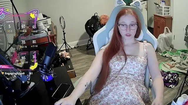 LilyFoxxx online show from September 24, 2025, 3:21 am