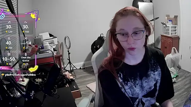 LilyFoxxx online show from October 3, 2025, 3:25 am