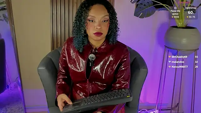 Snapshot of ened_nessa chatting on October 9, 2025, 12:58 pm ened nessa online show from October 9, 2025, 12:58 pm