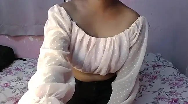 Aaliyalove1 online show from December 28, 2024, 8:26 am