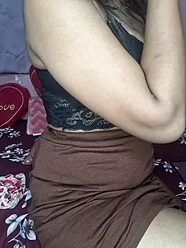 Aaliyalove1 online show from February 14, 2025, 7:44 pm