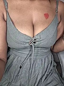 Aaliyalove1 online show from March 19, 2025, 10:20 pm