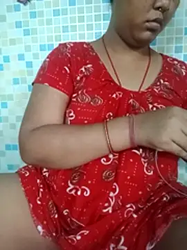 Snapshot of Super-Couple chatting on June 29, 2026, 9:15 am Super-Couple online show from June 29, 2026, 9:15 am