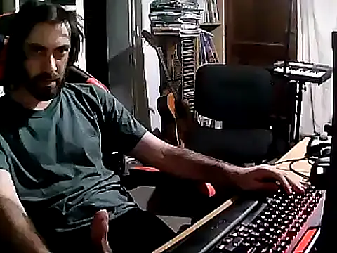 johnwood88 online show from February 5, 2025, 6:56 am