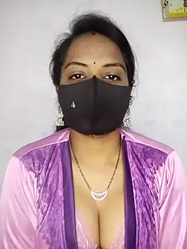 Snapshot of Choclet_bhabhi chatting on January 5, 2025, 4:04 am Choclet bhabhi online show from January 5, 2025, 4:04 am