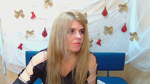Julya Barbi online show from December 22, 2024, 5:53 pm