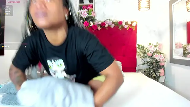 SilvannaFit online show from September 19, 2025, 11:44 am