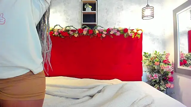 SilvannaFit online show from June 12, 2026, 11:20 am