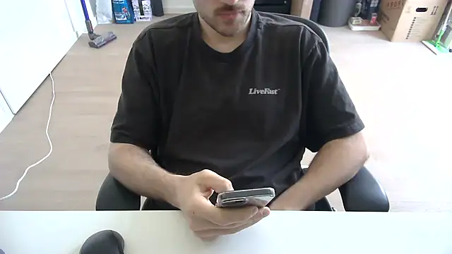 taallguyy 196 online show from March 22, 2026, 9:13 am