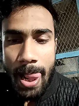 Snapshot of Skinny_Bigass_23 chatting on December 26, 2024, 1:10 pm Skinny Bigass 23 online show from December 26, 2024, 1:10 pm