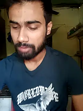 Snapshot of Skinny_Bigass_23 chatting on November 19, 2025, 6:46 am Skinny Bigass 23 online show from November 19, 2025, 6:46 am