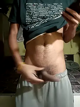 Snapshot of Skinny_Bigass_23 chatting on May 2, 2026, 5:56 am Skinny Bigass 23 online show from May 2, 2026, 5:56 am