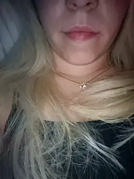 SUSELLAM1 online show from February 17, 2026, 9:10 pm