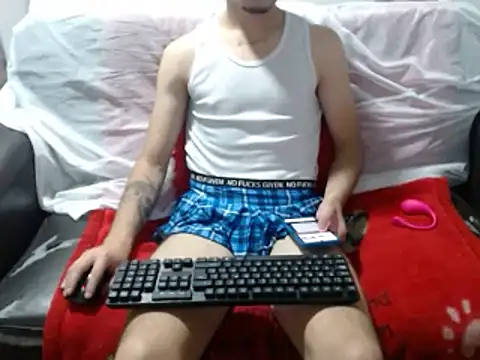 Snapshot of MarceloMilk chatting on January 20, 2025, 2:36 pm MarceloMilk online show from January 20, 2025, 2:36 pm