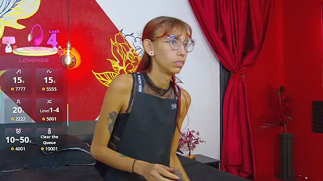 Lunamistyc online show from December 19, 2025, 7:43 pm