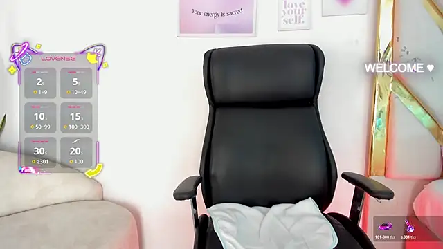 Goddess  Lilith online show from November 2, 2025, 1:35 pm