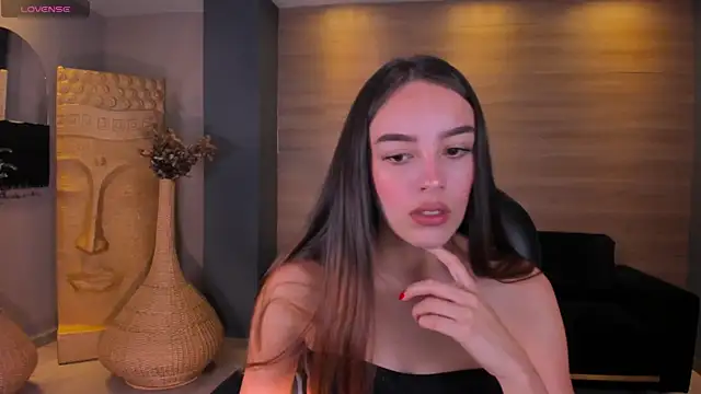 KaiaFerreira online show from March 8, 2025, 11:58 am