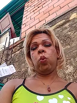 blondebitchlitle online show from September 28, 2025, 6:57 pm