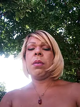 blondebitchlitle online show from November 7, 2025, 1:44 pm