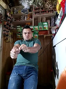 TheBriiaand30 online show from November 1, 2025, 7:49 pm