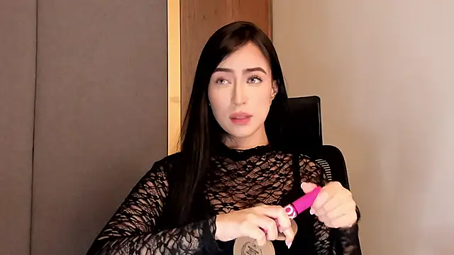 ArwenMuse online show from April 28, 2026, 11:54 pm