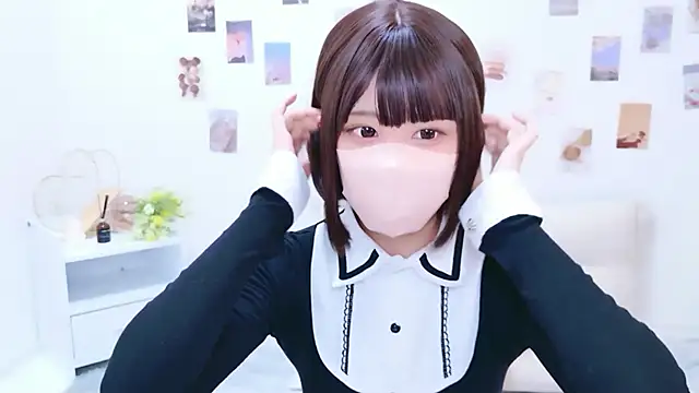 Snapshot of aki_zzz chatting on October 11, 2025, 12:54 am aki zzz online show from October 11, 2025, 12:54 am