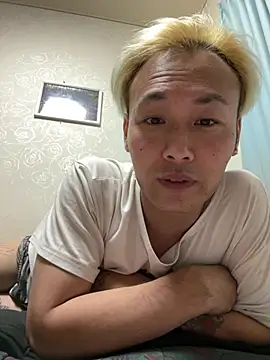 kouji8800 online show from January 15, 2025, 12:25 pm