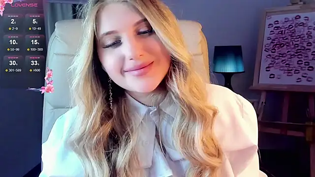 Evacadooo online show from March 19, 2025, 5:30 am