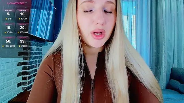 Evacadooo online show from October 22, 2025, 5:41 am