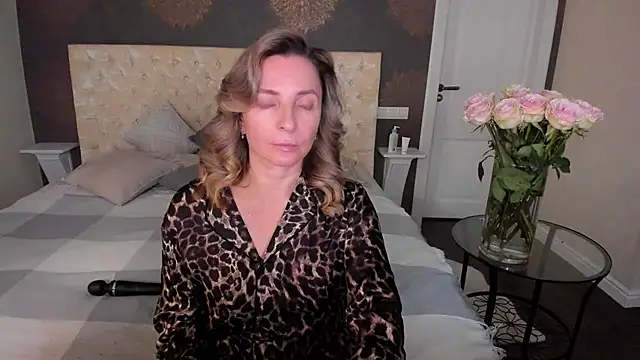 AllisonWilliams online show from October 6, 2025, 4:37 pm