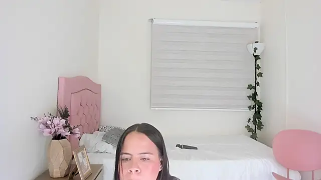 Jessi powel online show from April 4, 2026, 1:08 pm