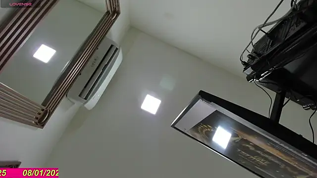 Charlie Doll online show from January 8, 2025, 11:43 am