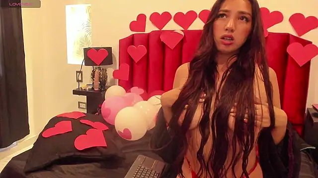 Snapshot of Violeta_Roa chatting on February 12, 2025, 4:22 pm Violeta Roa online show from February 12, 2025, 4:22 pm