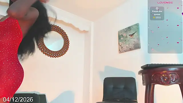 Keila Rose online show from December 4, 2025, 8:50 pm