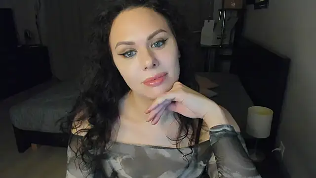 MollyCheiz online show from September 10, 2025, 12:10 am